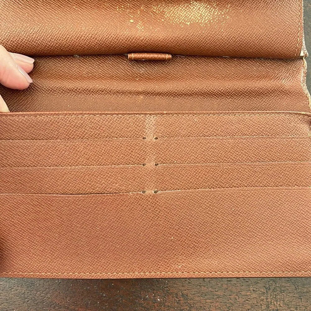 Authentic Louis Vuitton Wallet - Picture 5 of 9